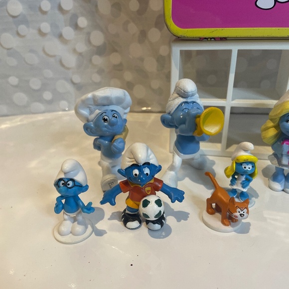 Smurfette 🌼 lunch pail with Smurfs toy bundle - Picture 3 of 11